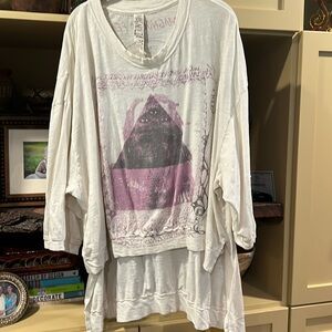 Magnolia Pearl Hi-Lo tee shirt